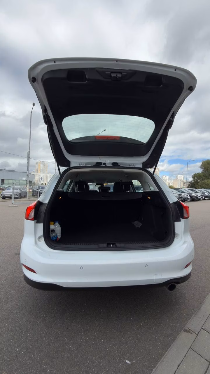 Ford Focus фото 8