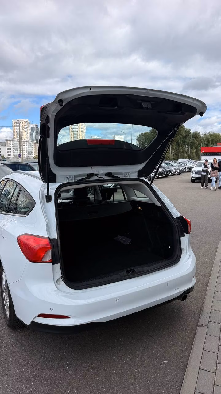 Ford Focus фото 9