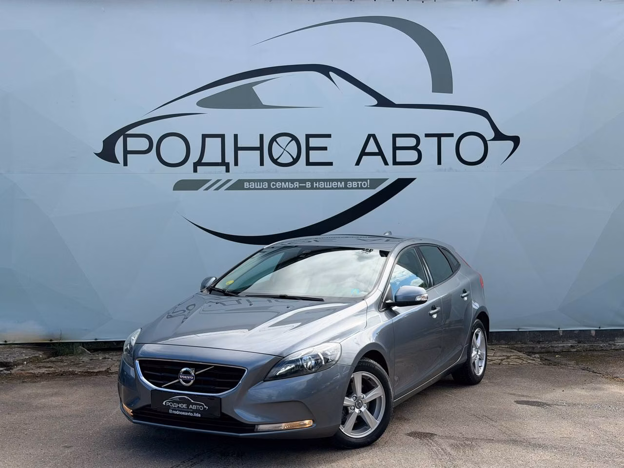 Volvo V40 фото 3