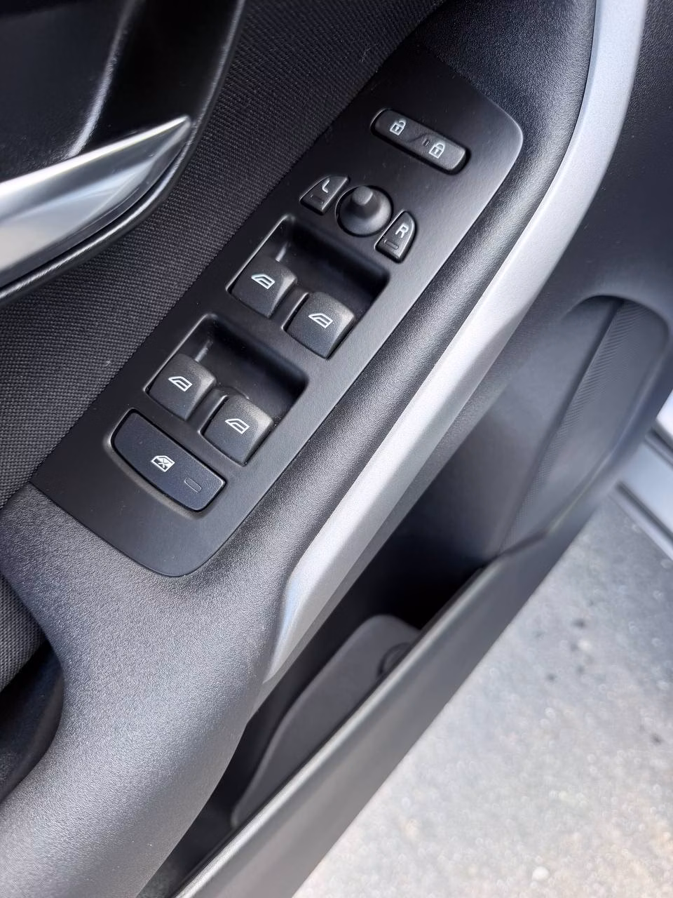 Volvo V40 фото 10