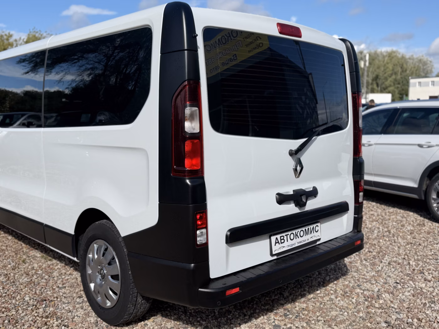 Renault Trafic фото 12