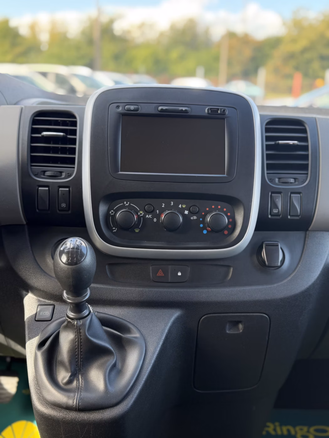 Renault Trafic фото 15