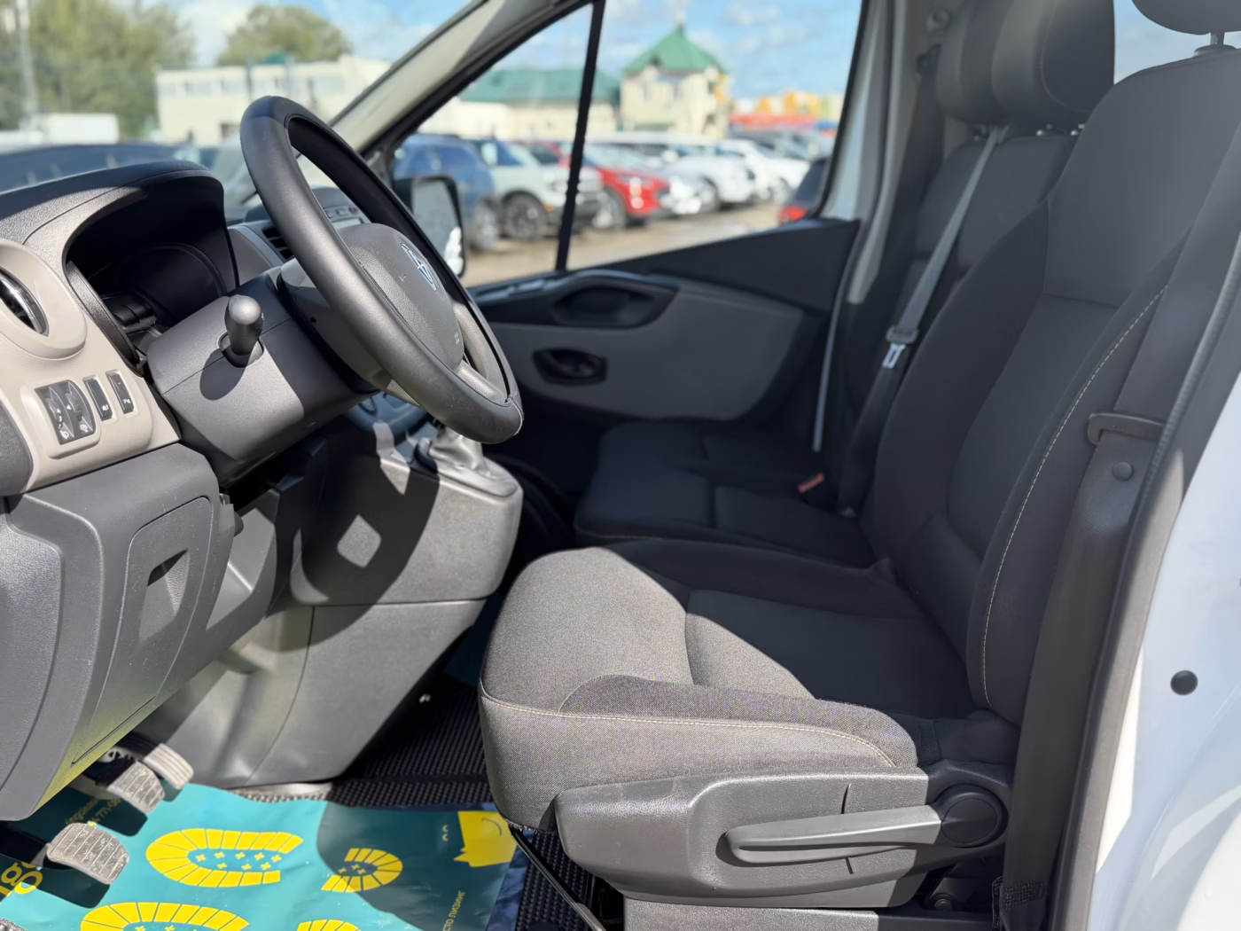 Renault Trafic фото 18