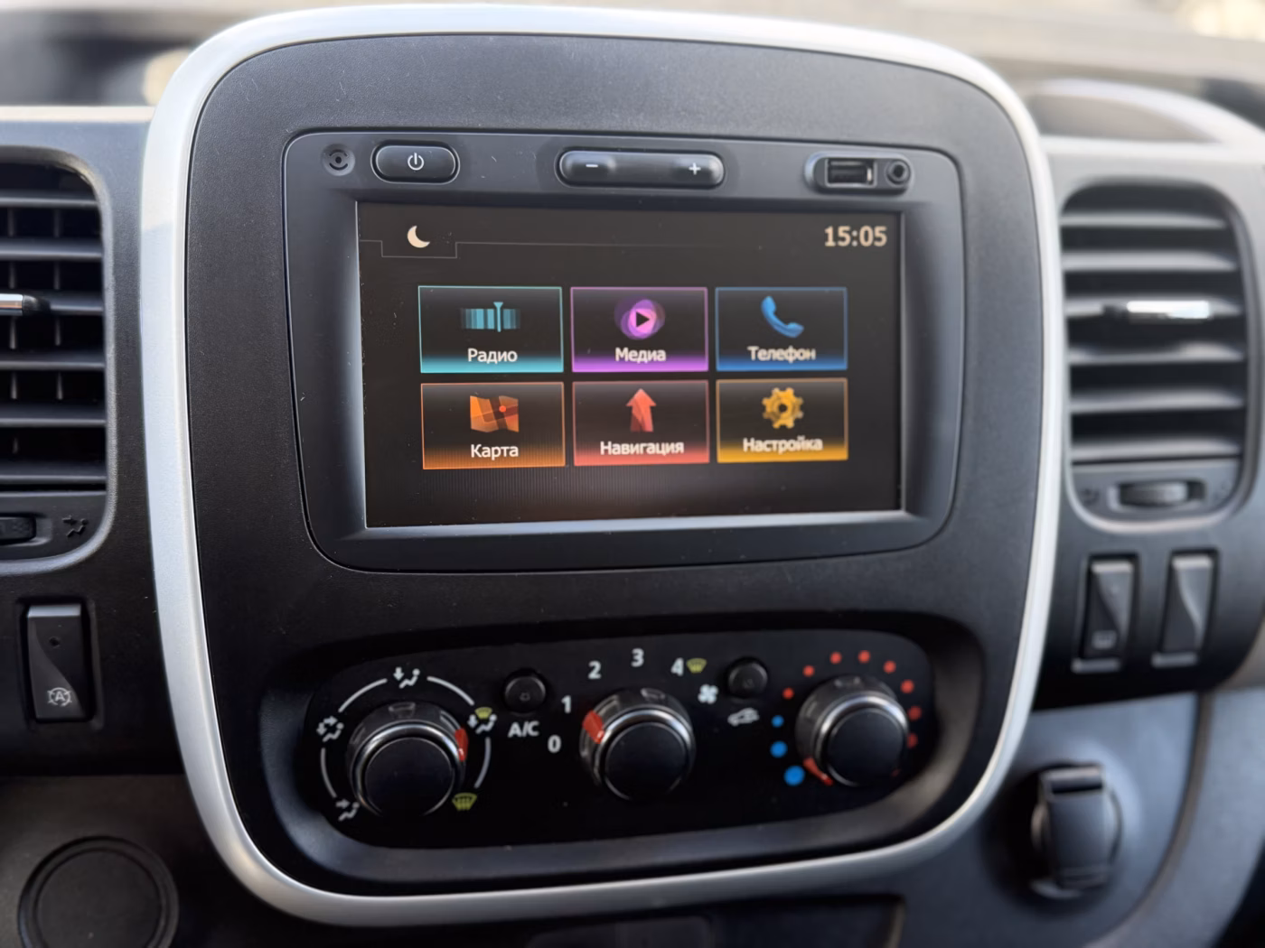 Renault Trafic фото 20