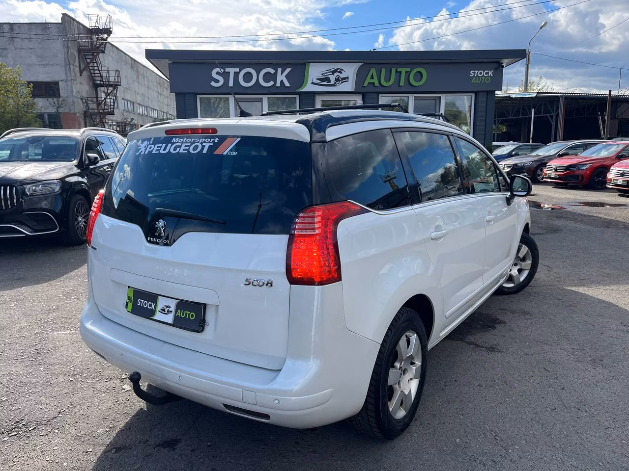 Peugeot 5008 фото 6