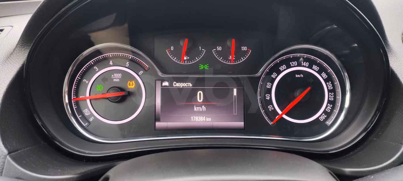 Opel Insignia фото 7
