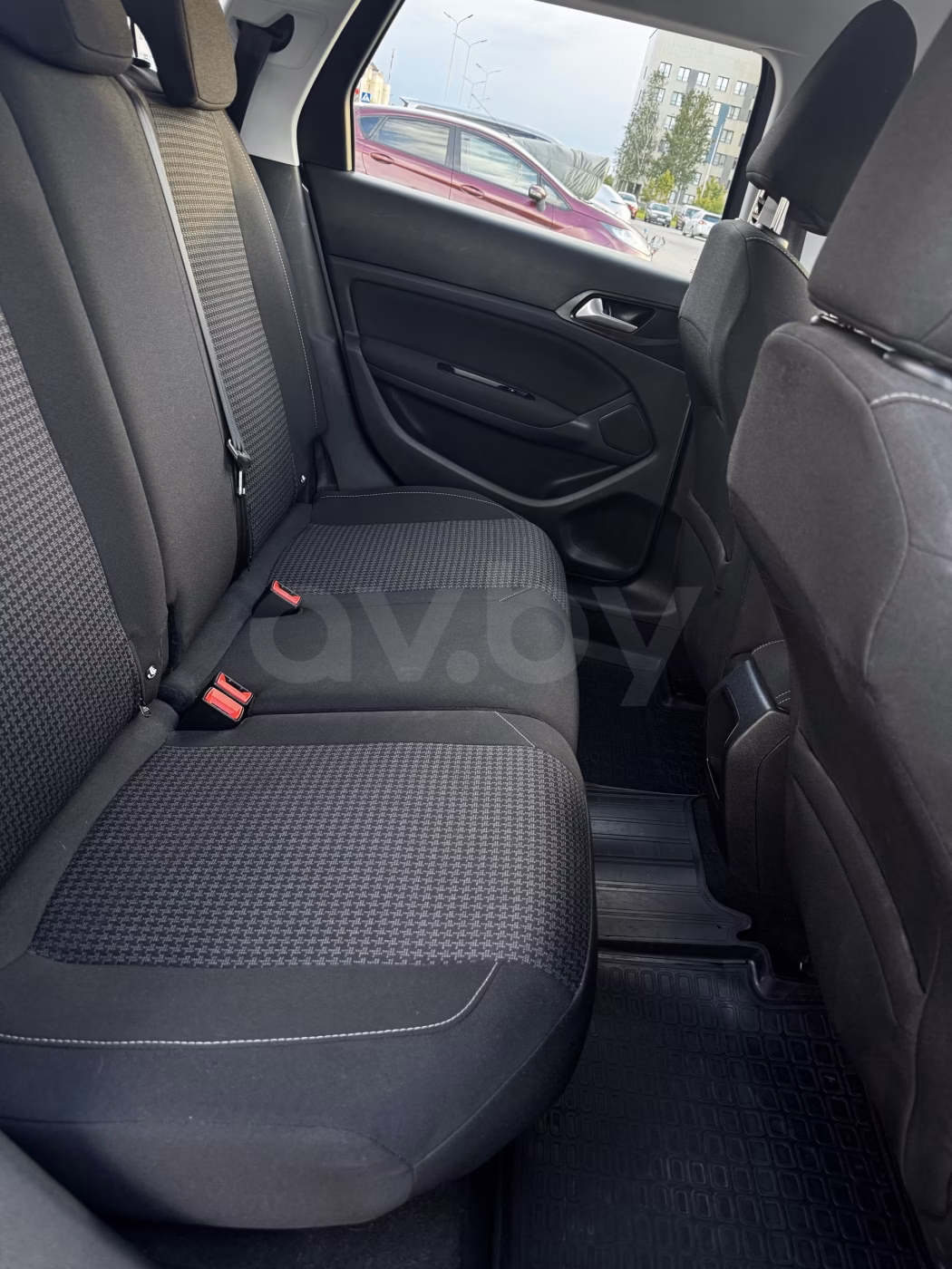 Peugeot 308 фото 9