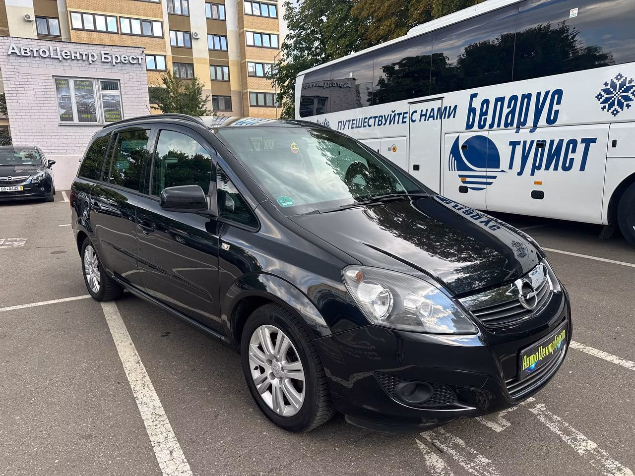 Opel Zafira фото 5