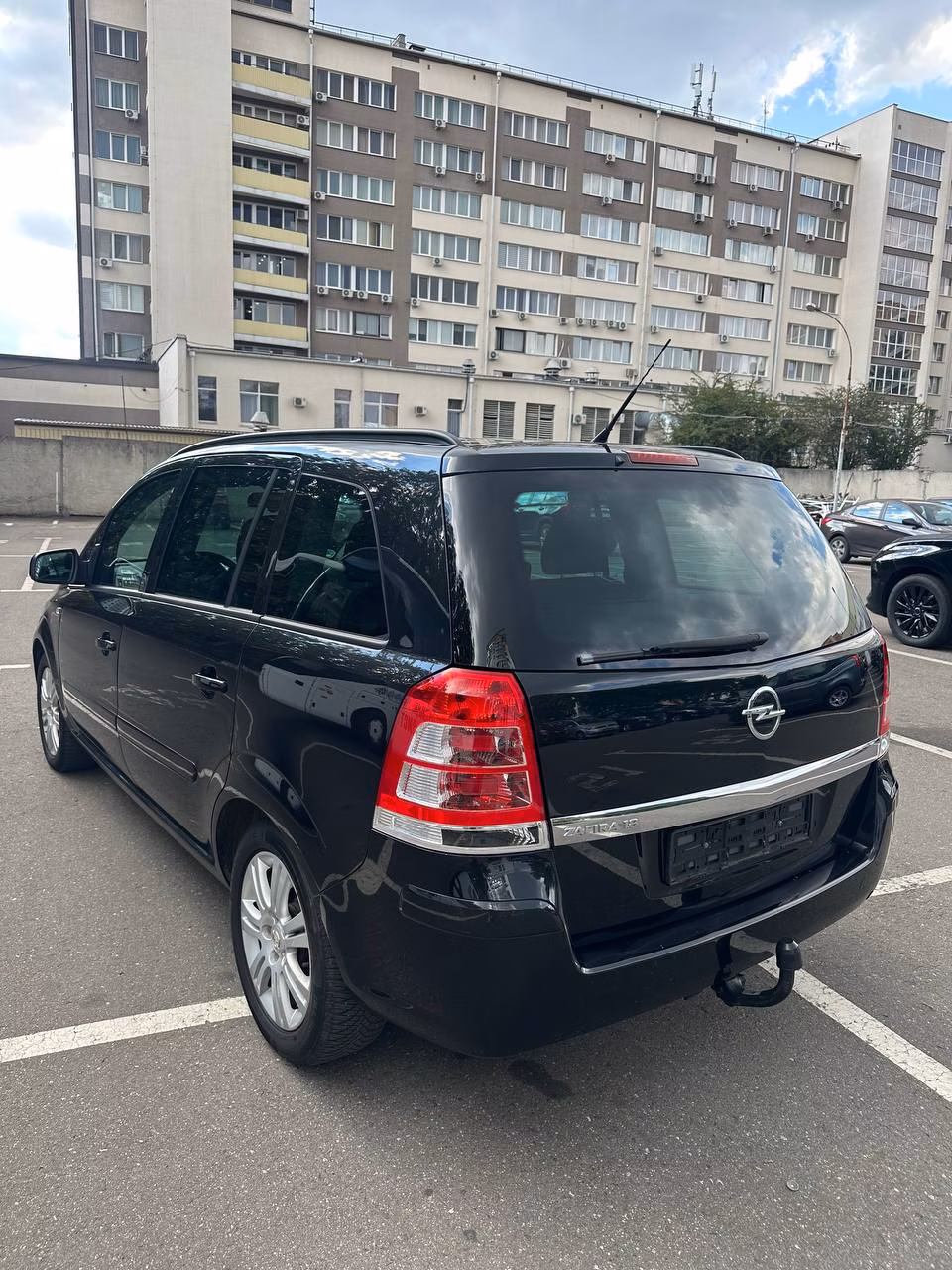 Opel Zafira фото 8