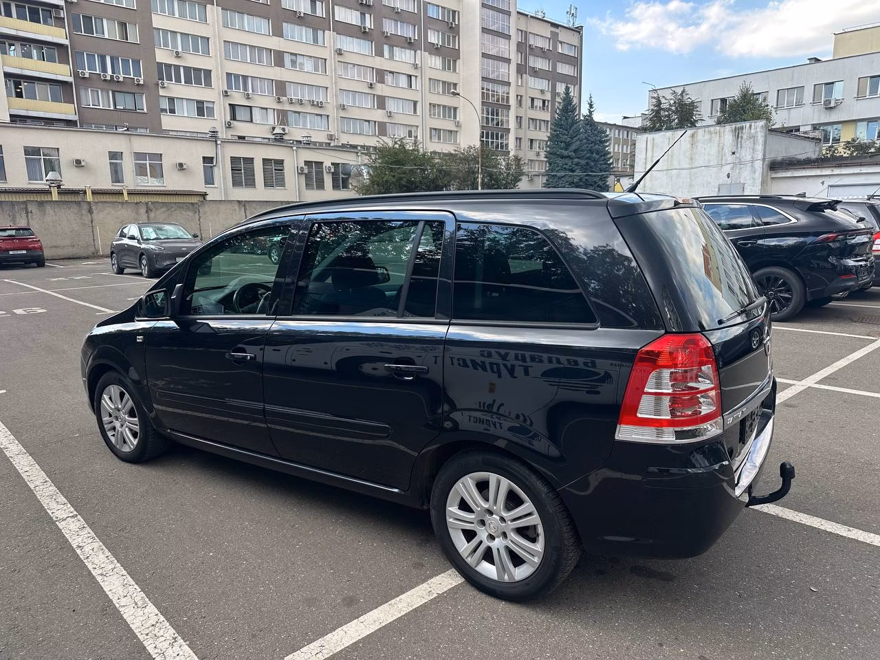 Opel Zafira фото 9