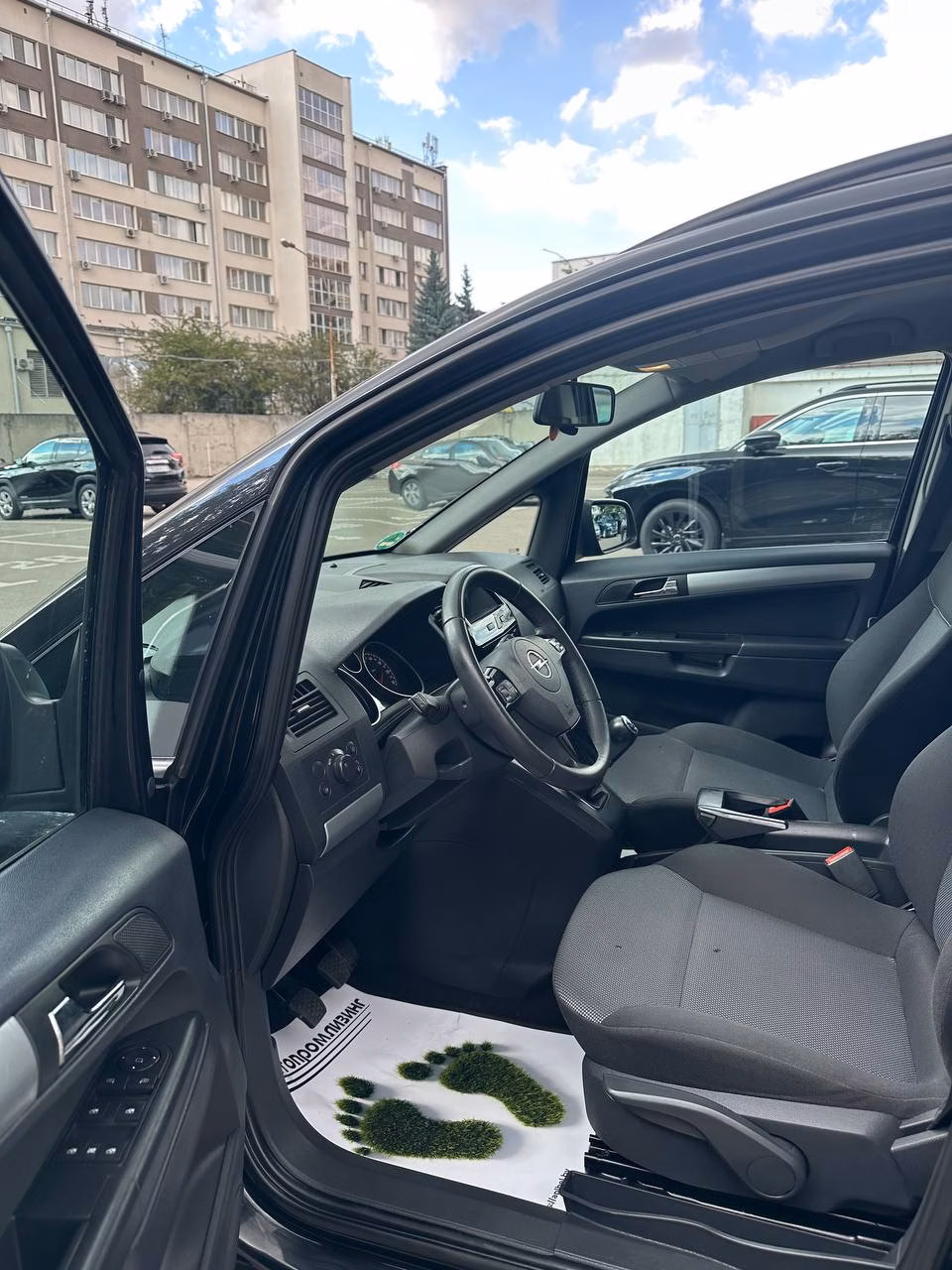 Opel Zafira фото 13