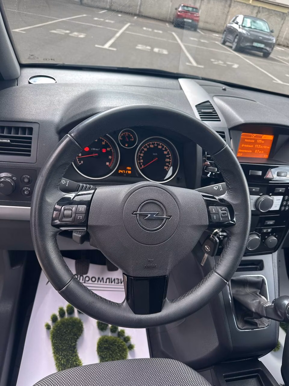 Opel Zafira фото 14