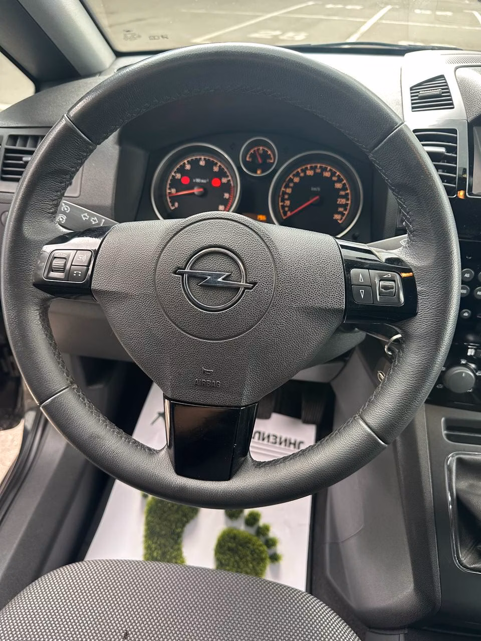 Opel Zafira фото 15