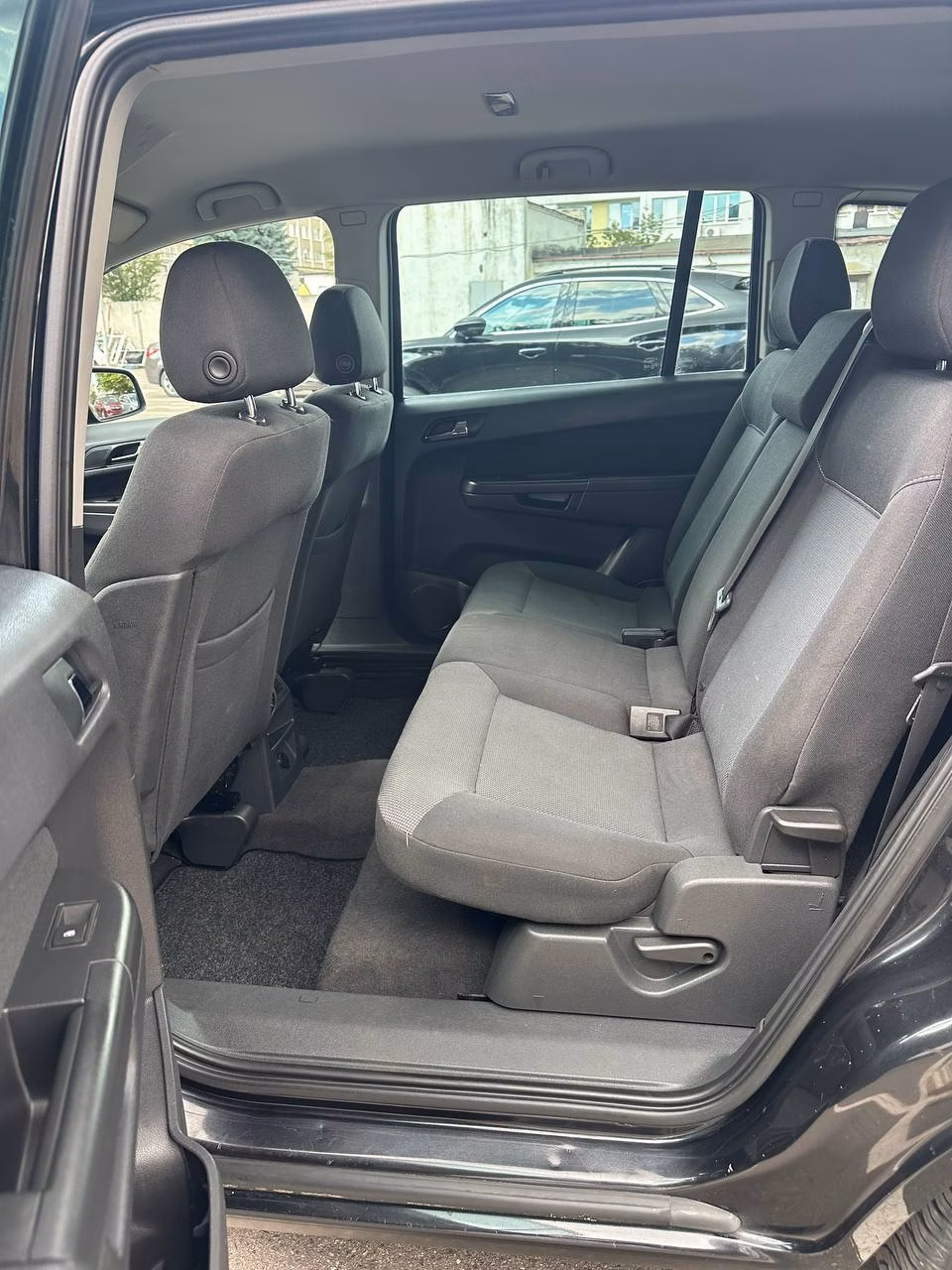 Opel Zafira фото 19