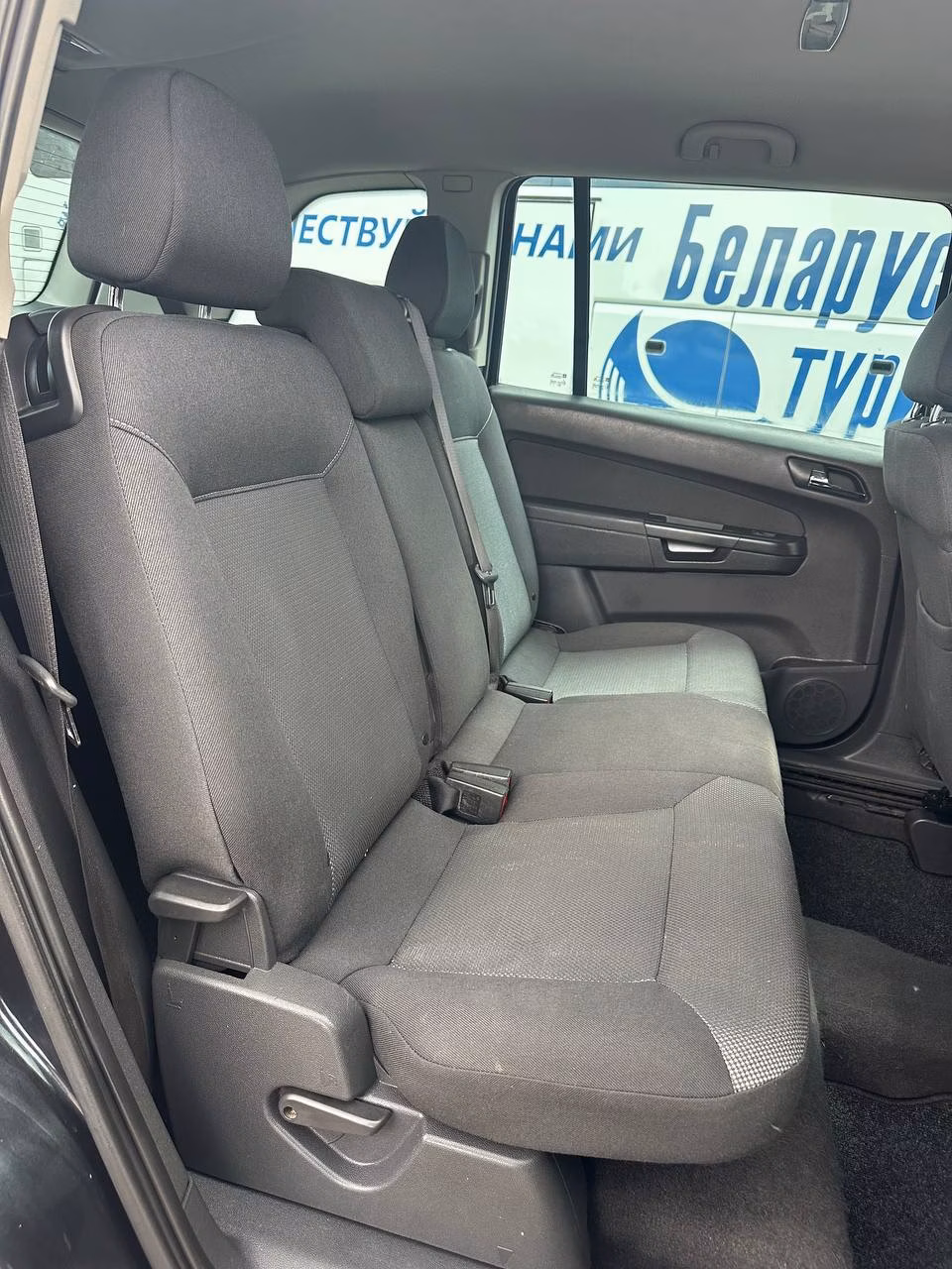 Opel Zafira фото 20