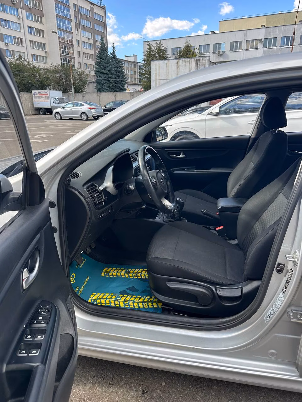 Kia Rio фото 11