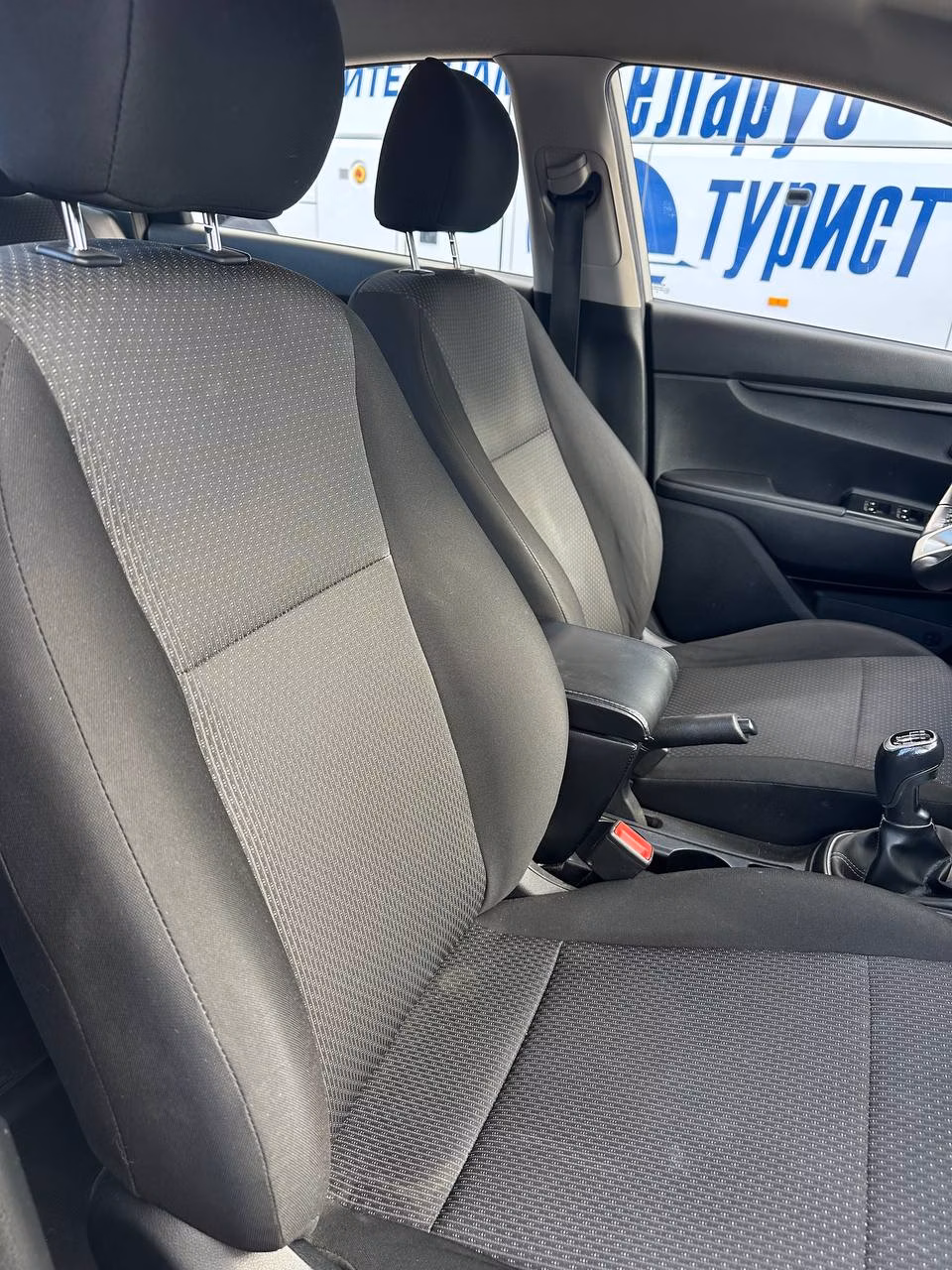 Kia Rio фото 17