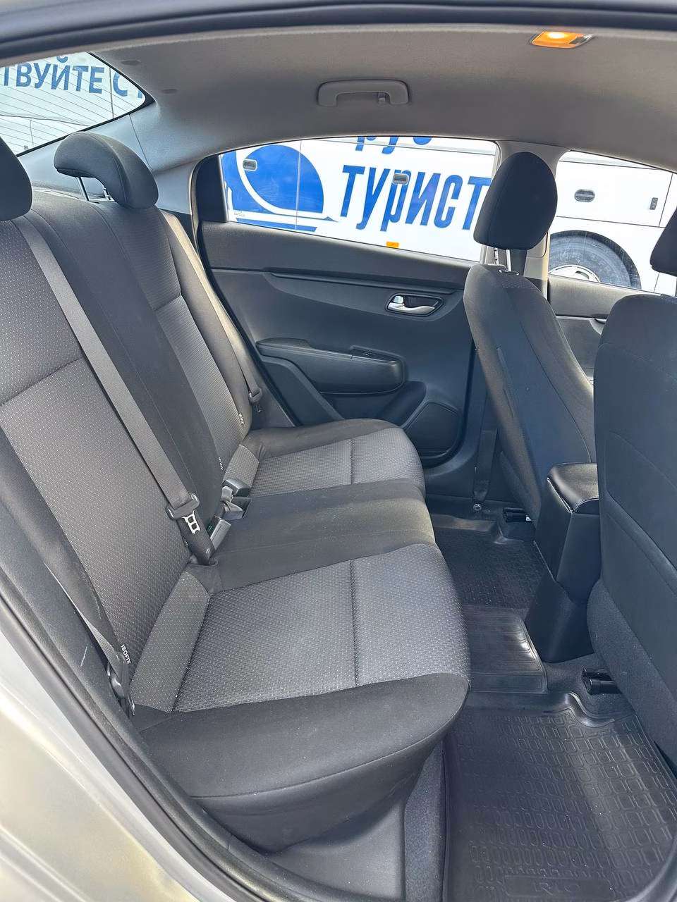 Kia Rio фото 18
