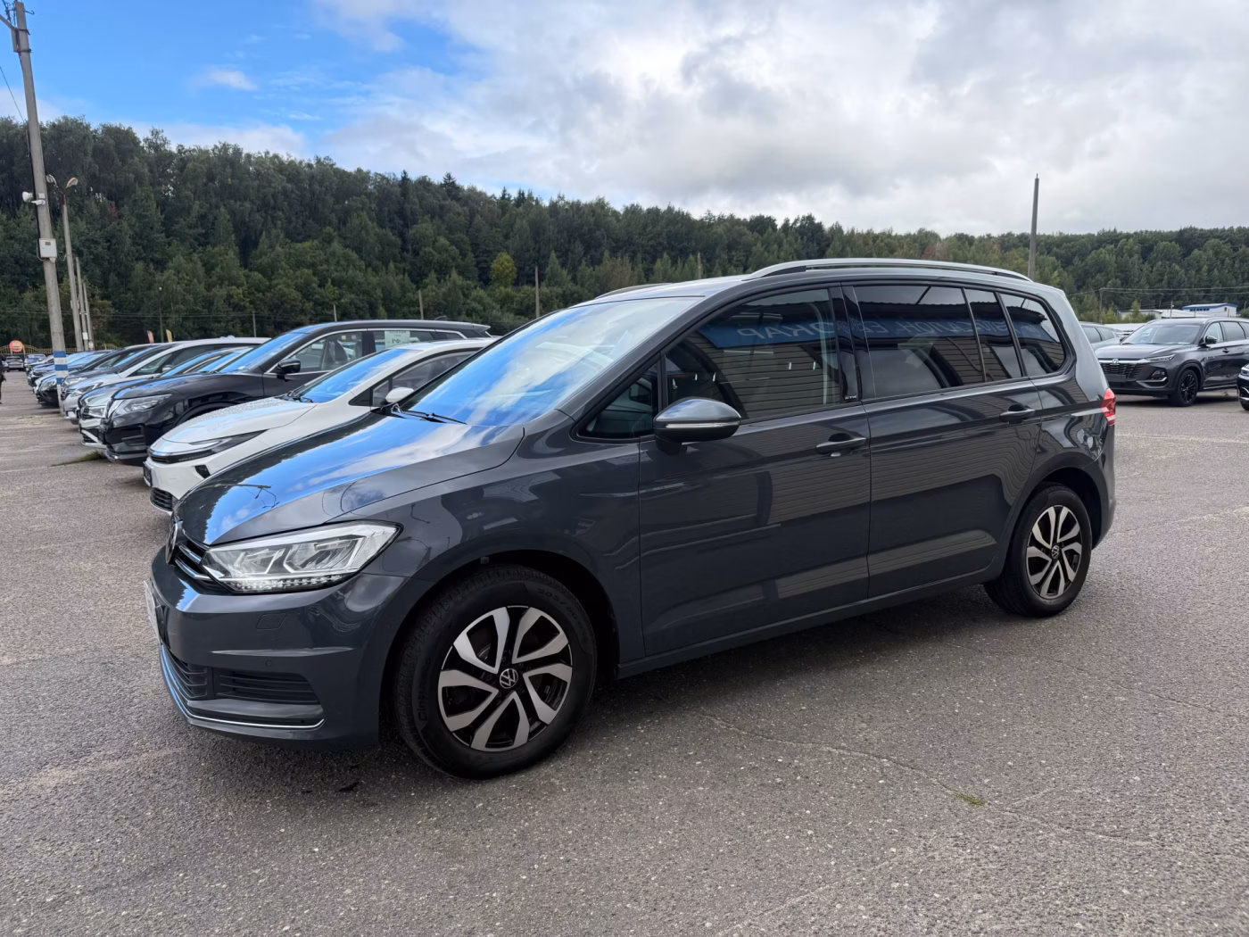 Volkswagen Touran фото 2
