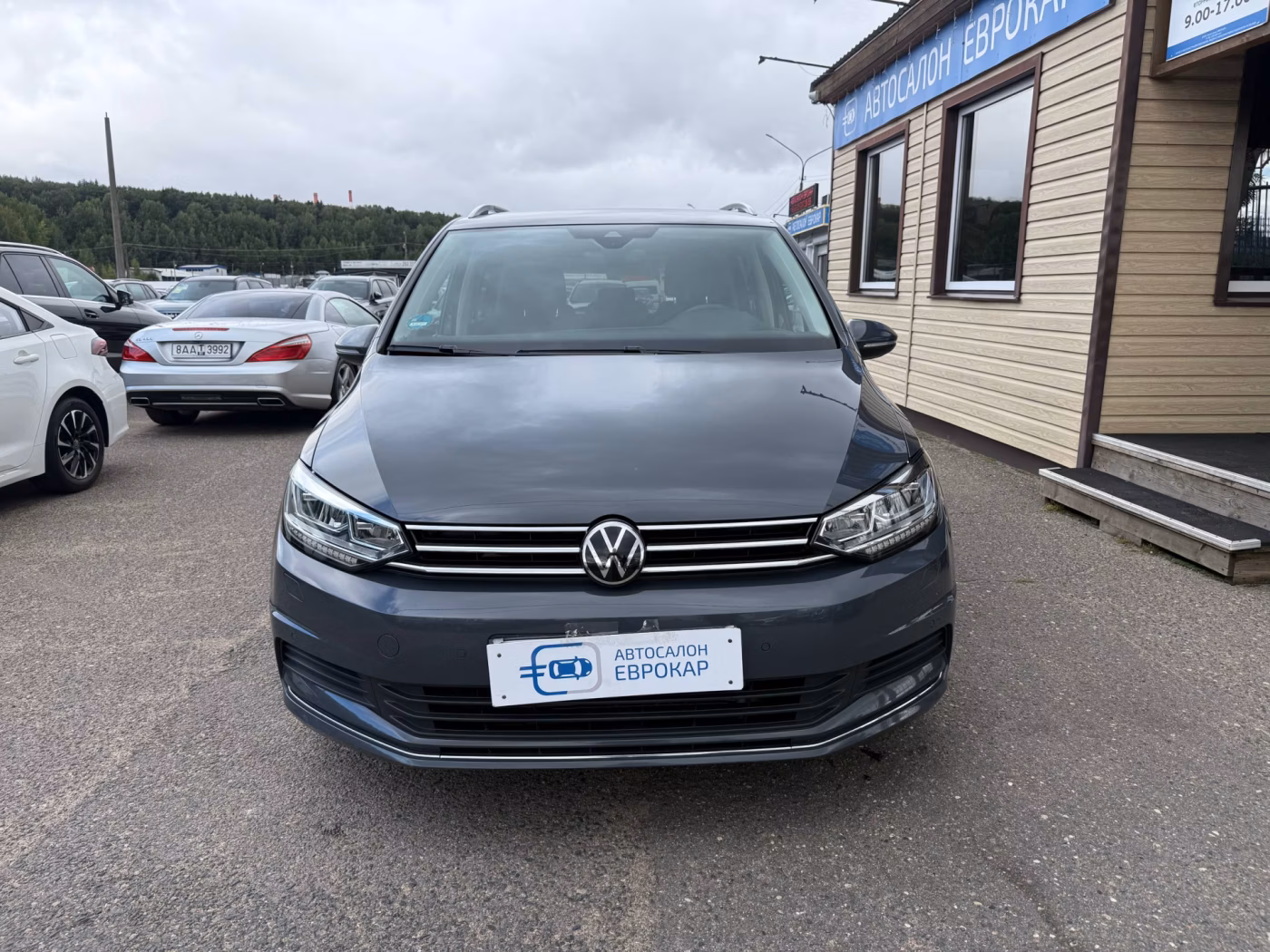 Volkswagen Touran фото 3
