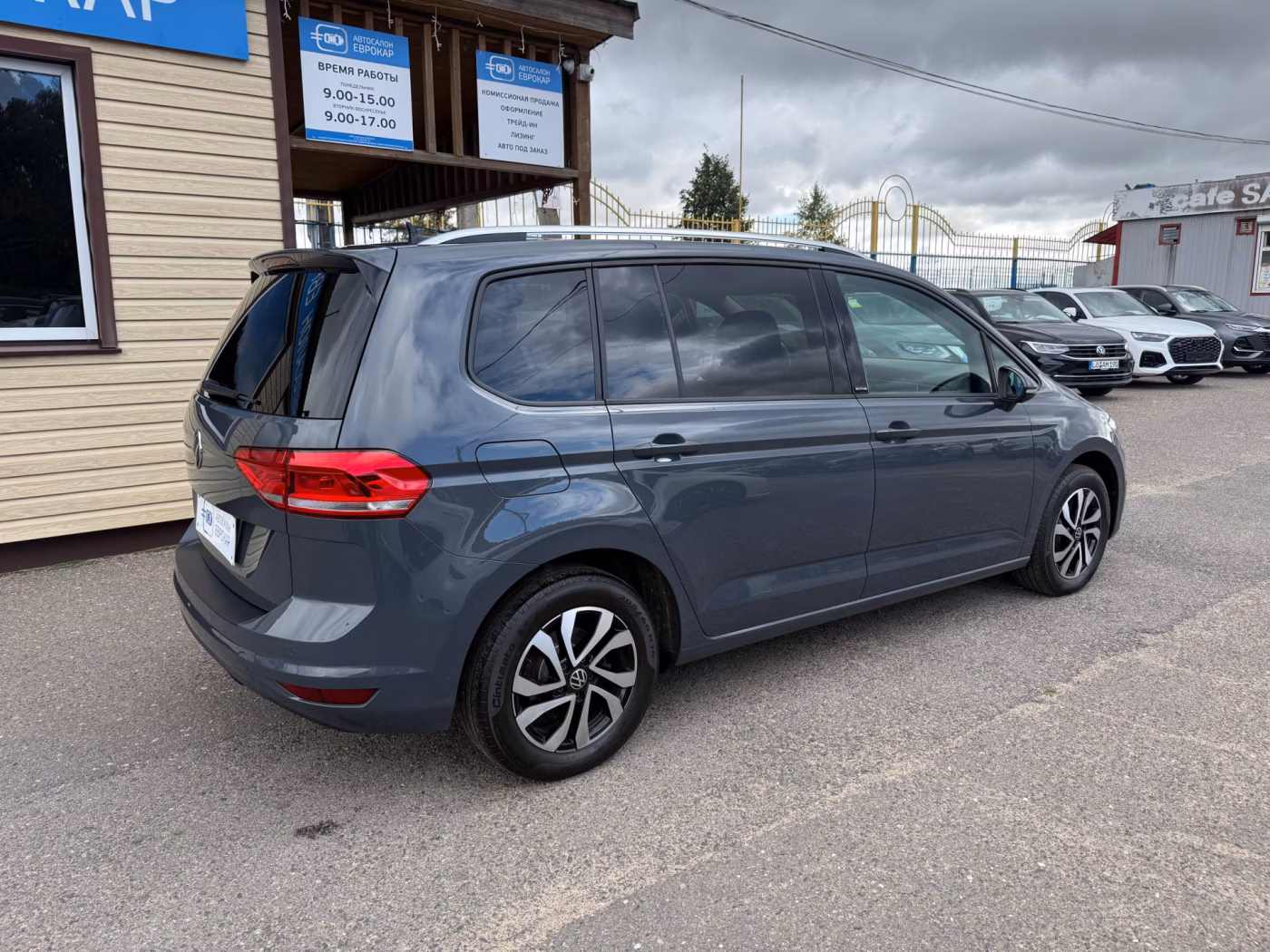 Volkswagen Touran фото 6