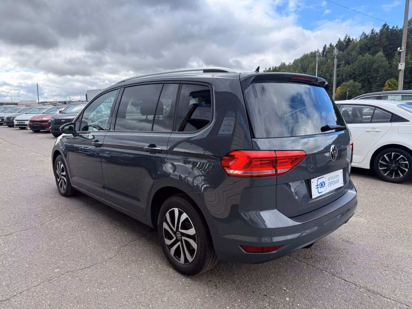 Volkswagen Touran фото 8