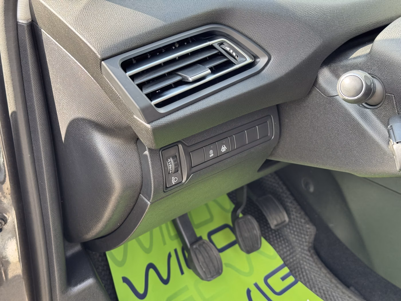 Peugeot 308 фото 13