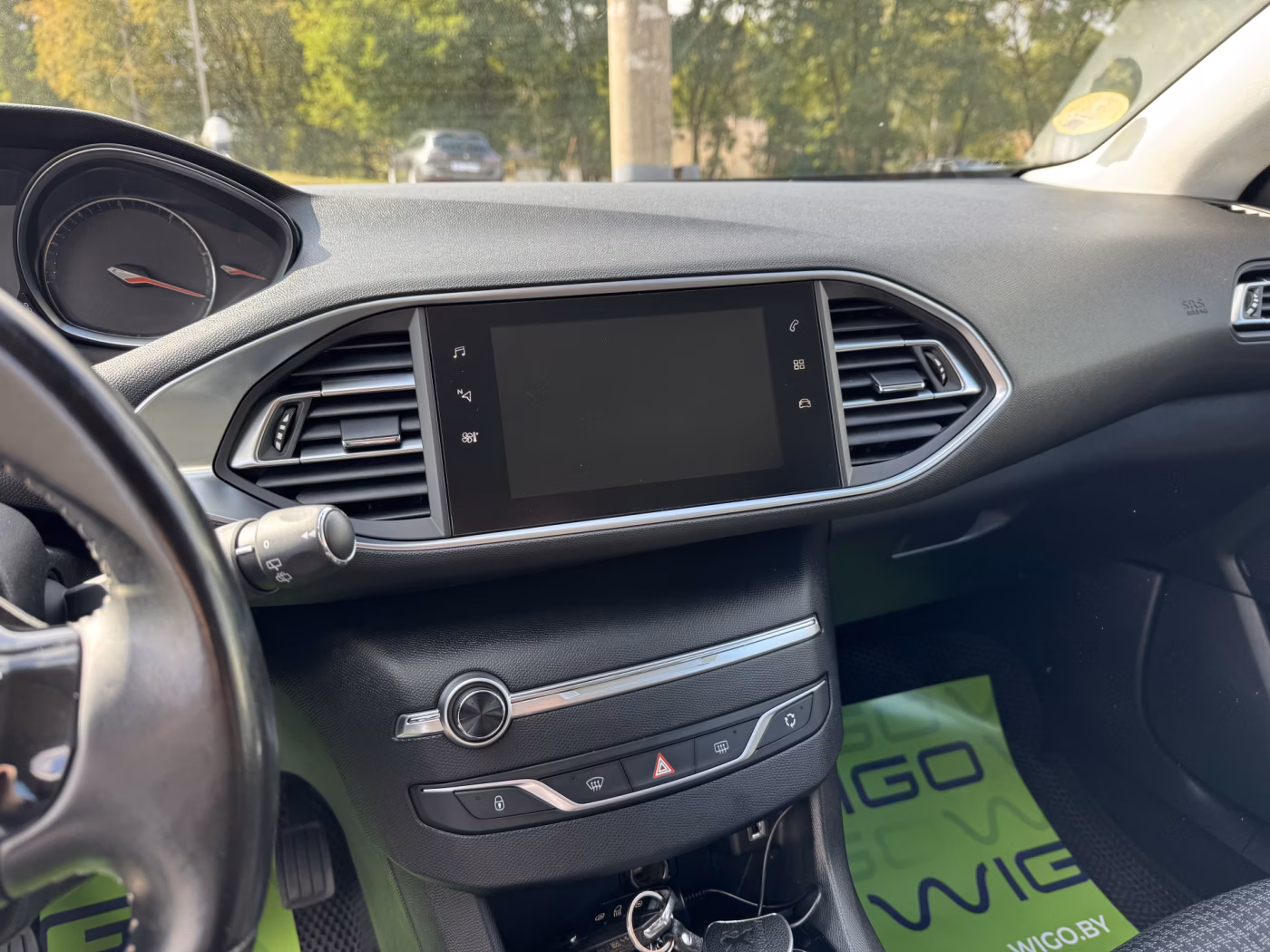Peugeot 308 фото 14