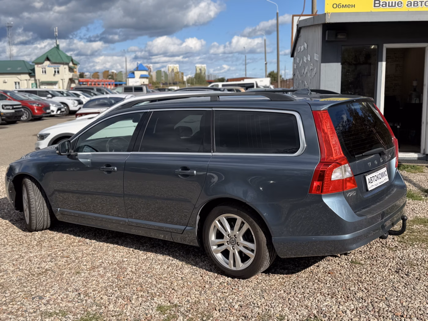 Volvo V70 фото 2