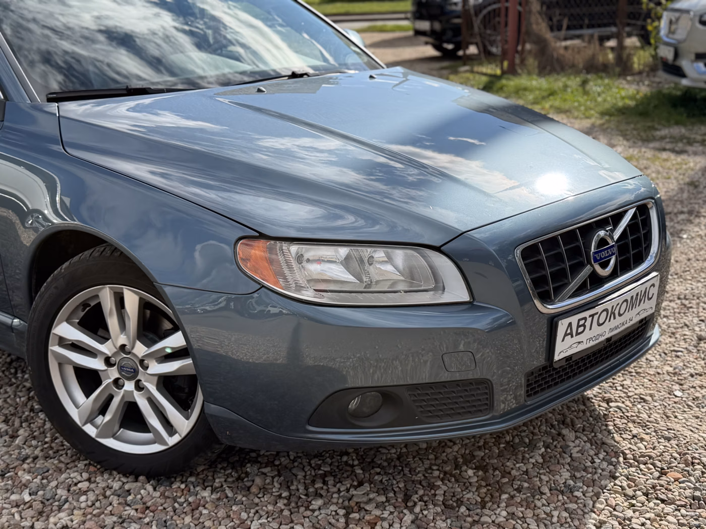 Volvo V70 фото 7
