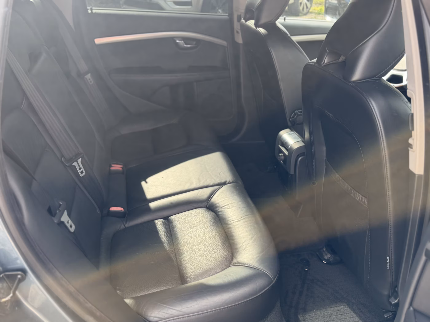 Volvo V70 фото 10