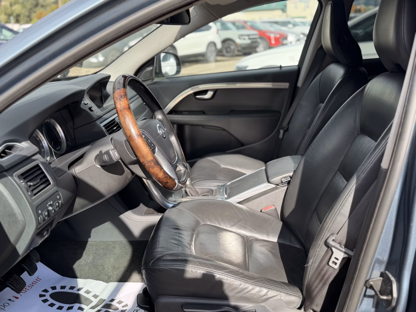 Volvo V70 фото 16