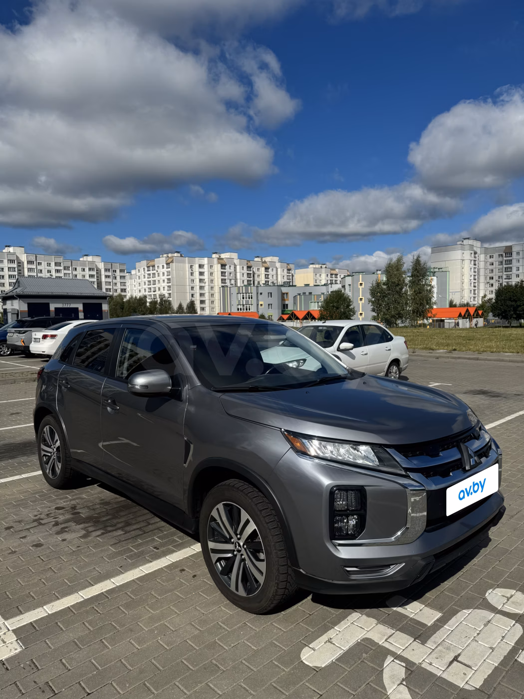 Mitsubishi Outlander Sport фото 2