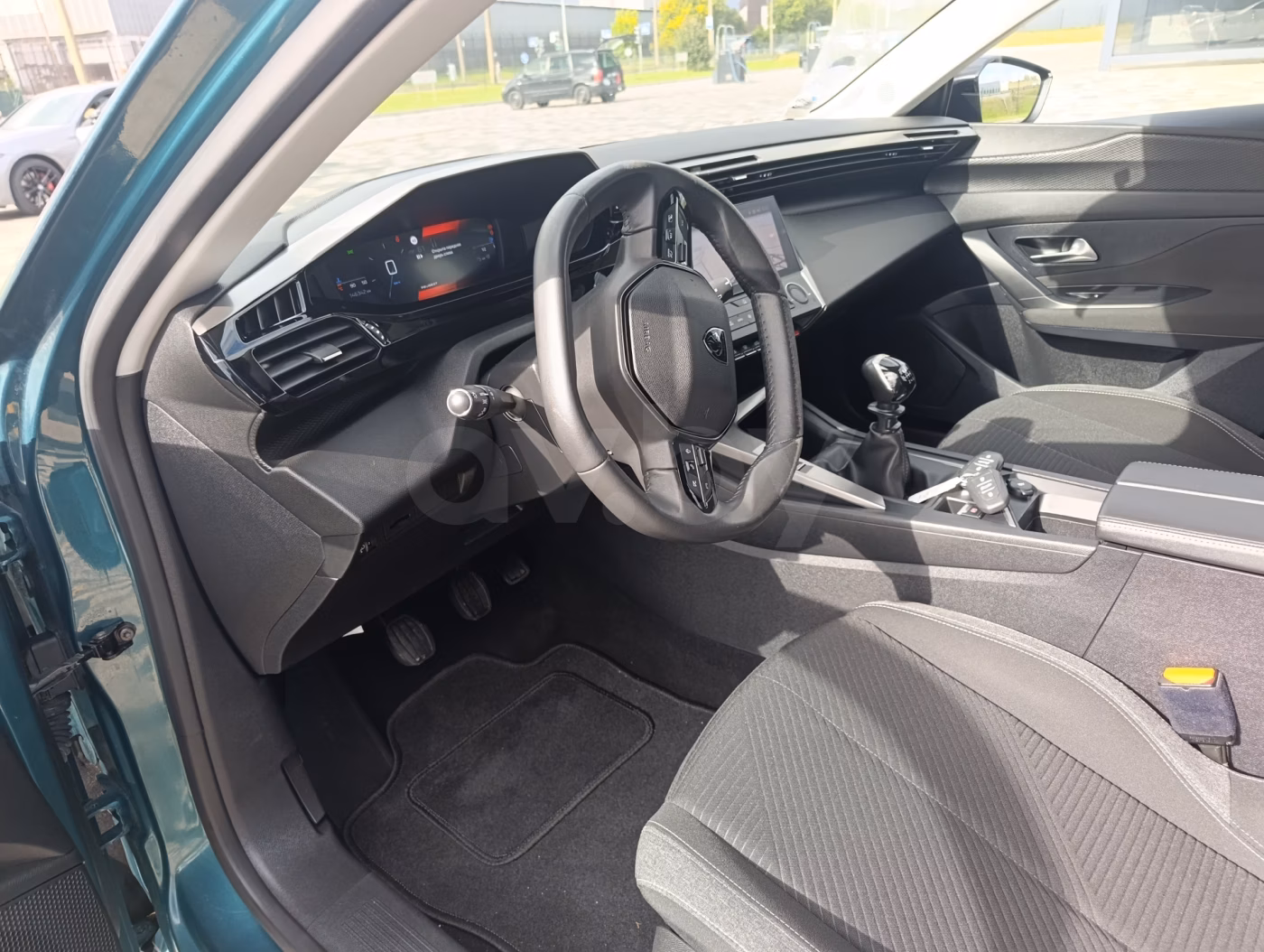 Peugeot 308 фото 14