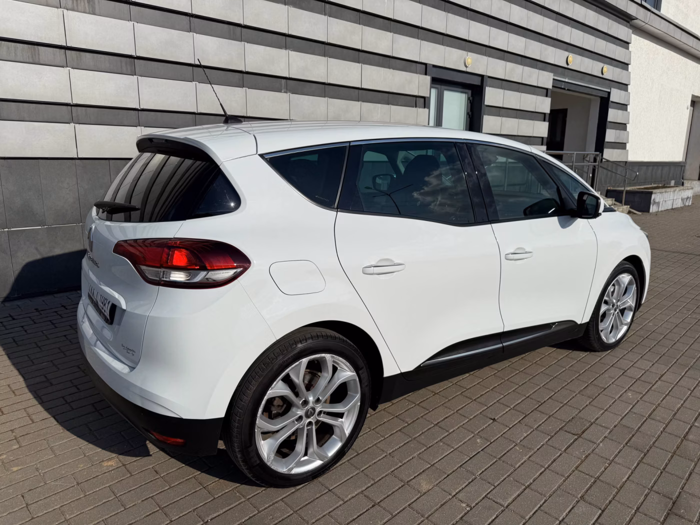 Renault Scenic фото 10