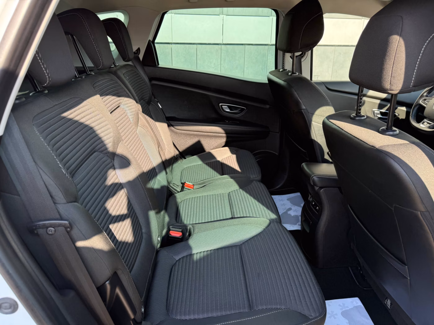 Renault Scenic фото 12