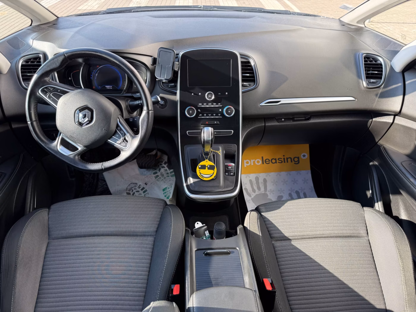 Renault Scenic фото 16