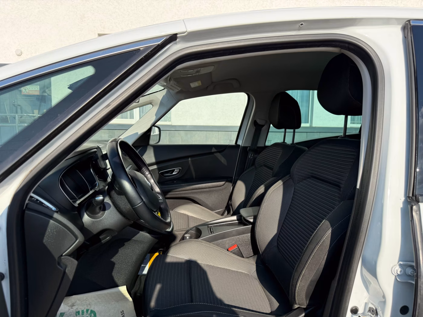 Renault Scenic фото 18