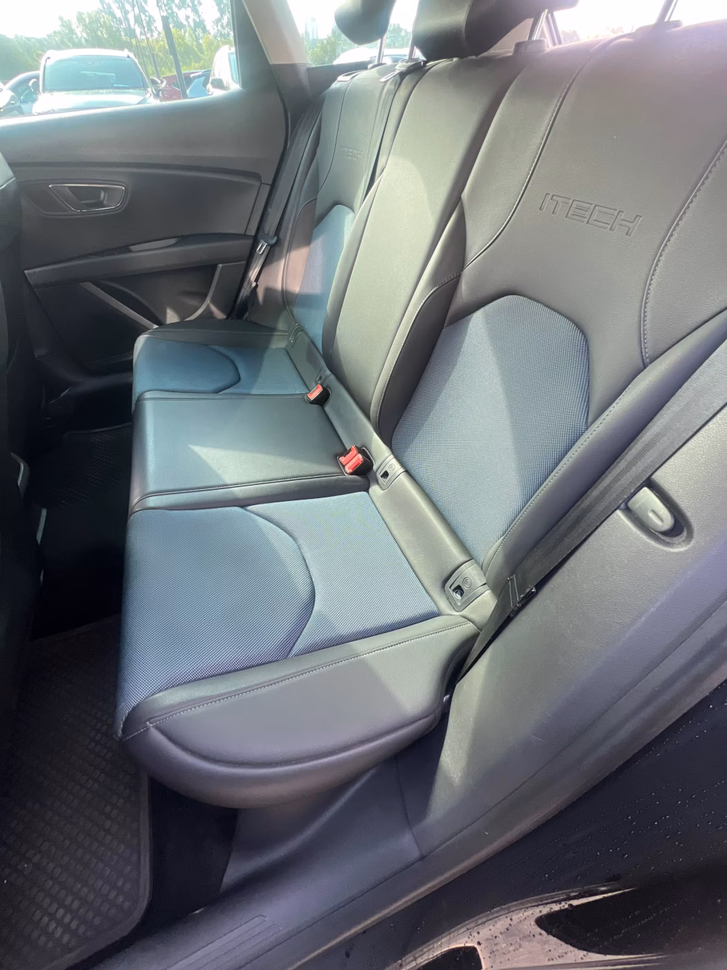 SEAT Leon фото 15