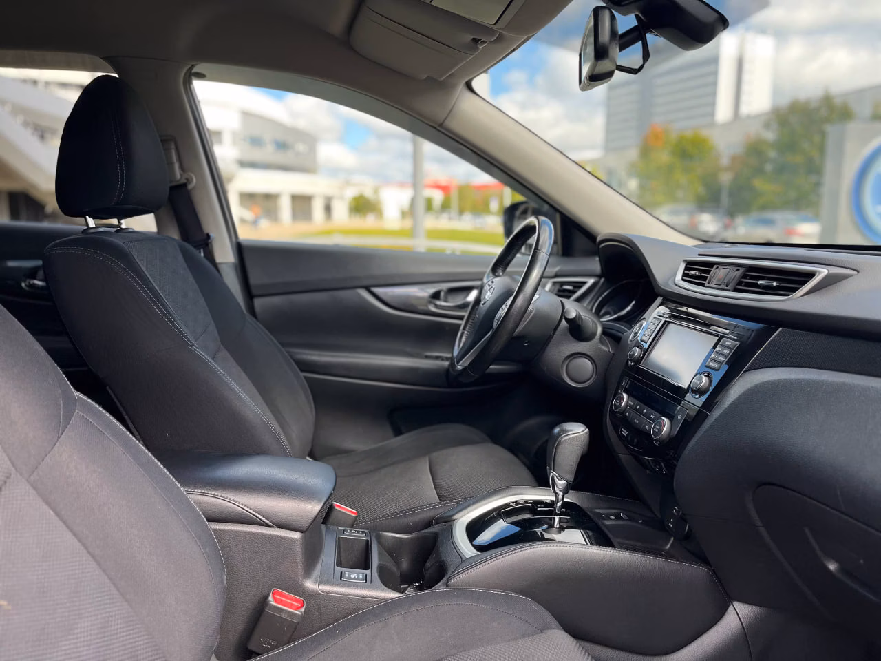 Nissan X-Trail фото 8