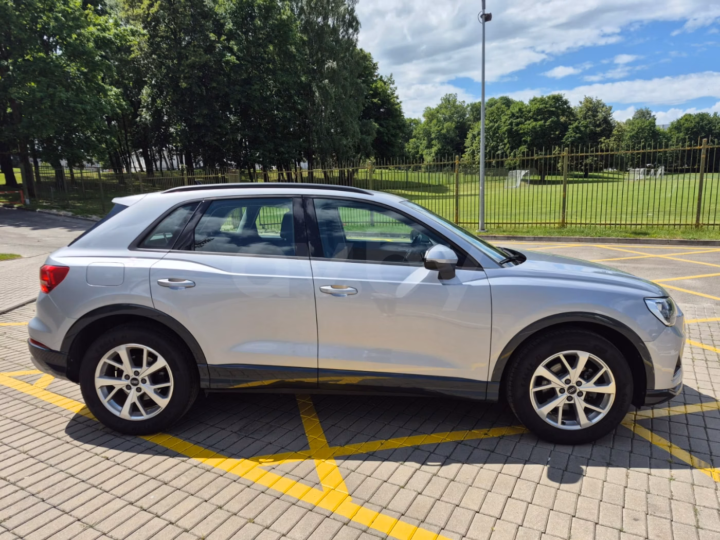 Audi Q3 фото 2