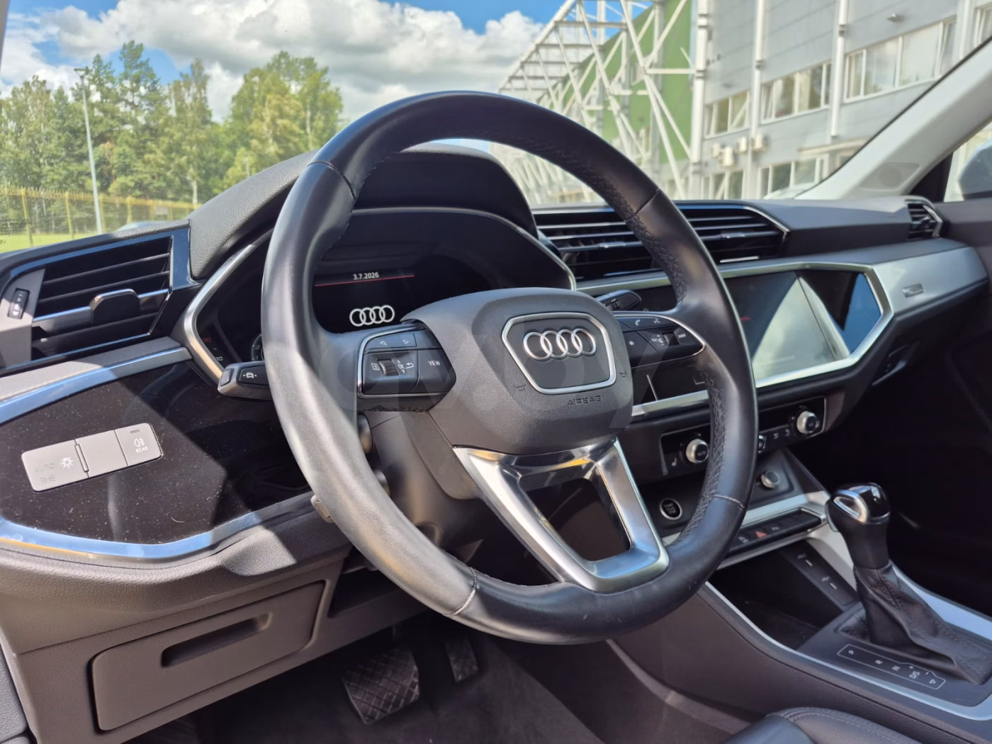 Audi Q3 фото 13
