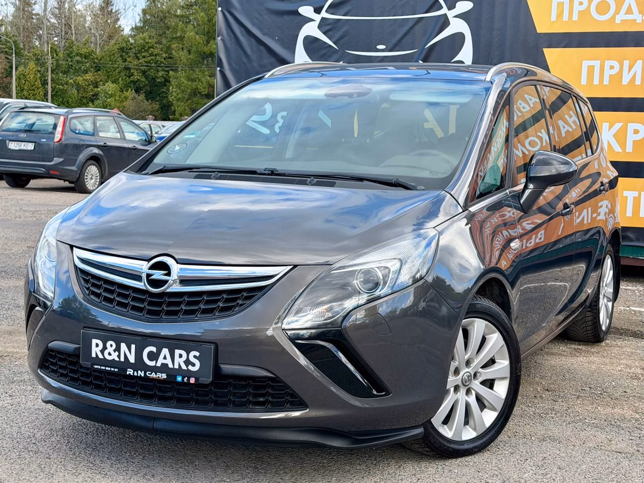 Opel Zafira фото 7