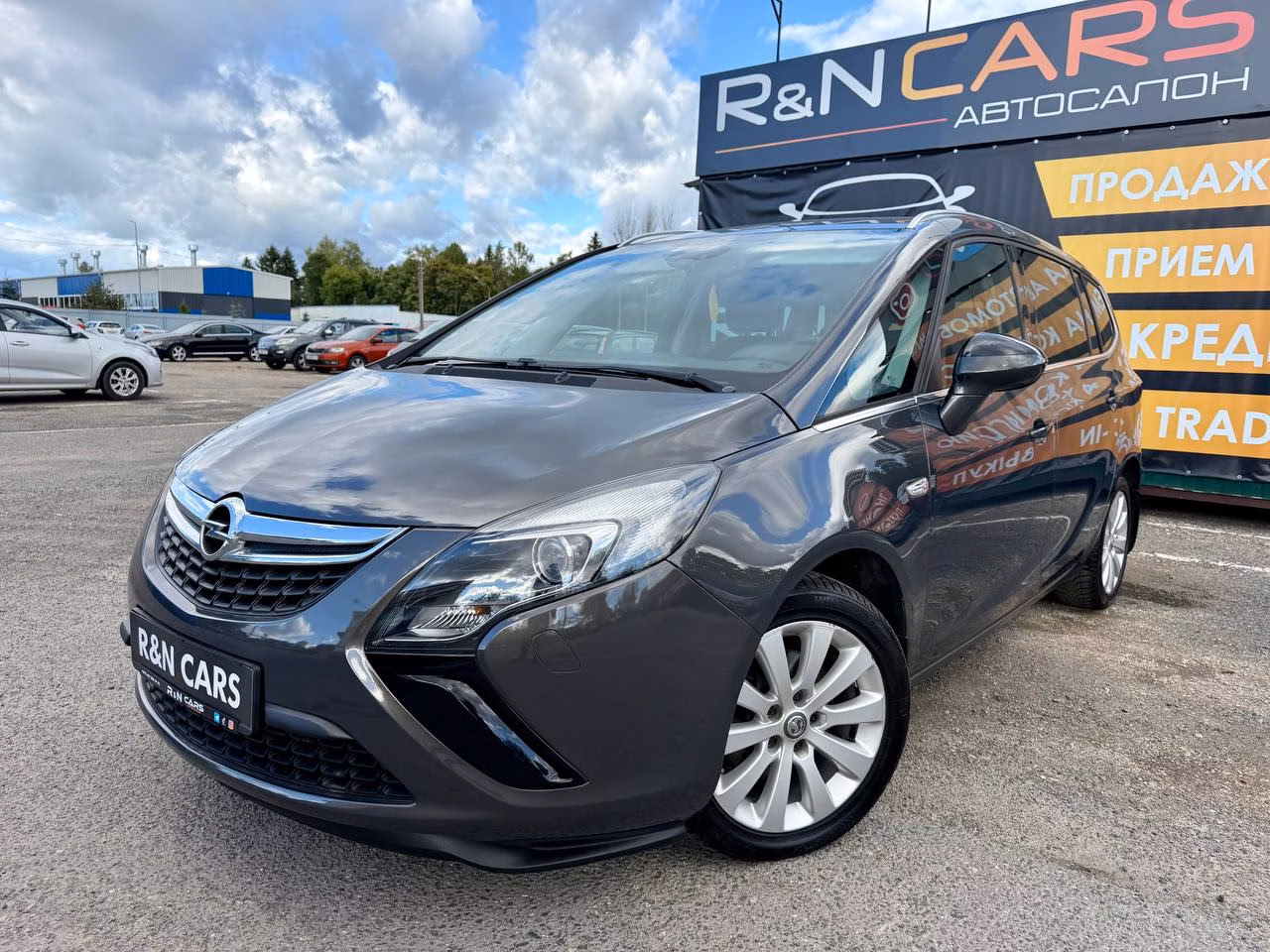 Opel Zafira фото 8