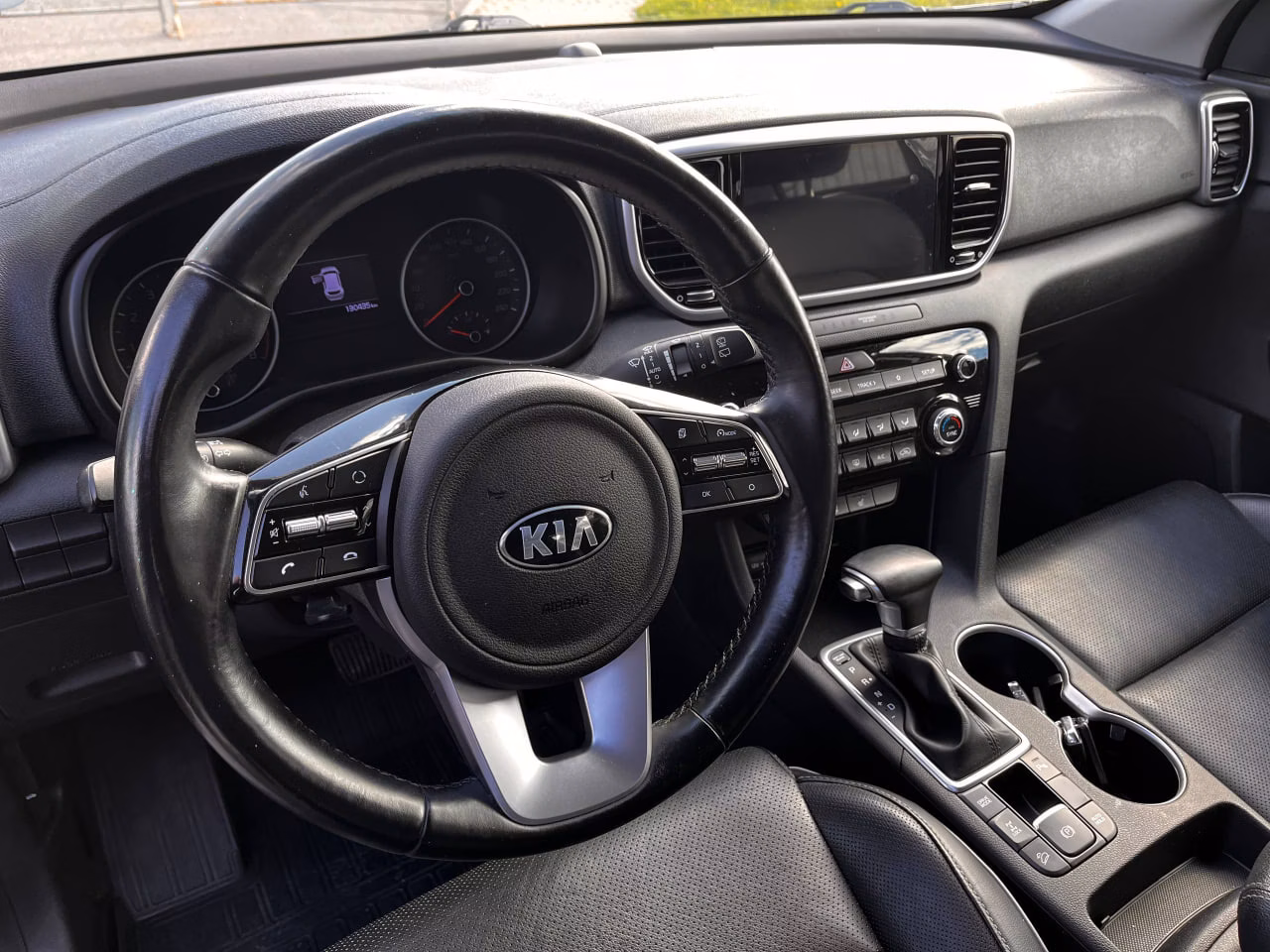 Kia Sportage фото 8