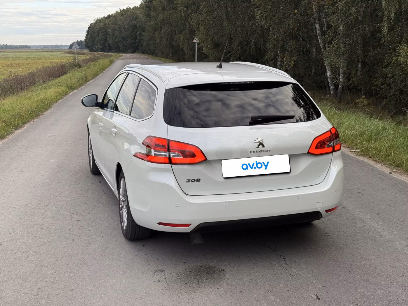 Peugeot 308 фото 10