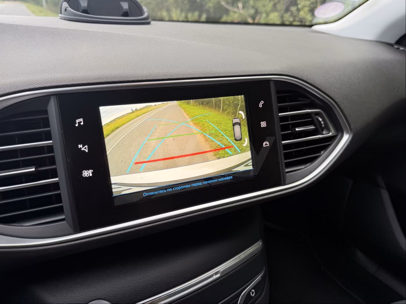 Peugeot 308 фото 11