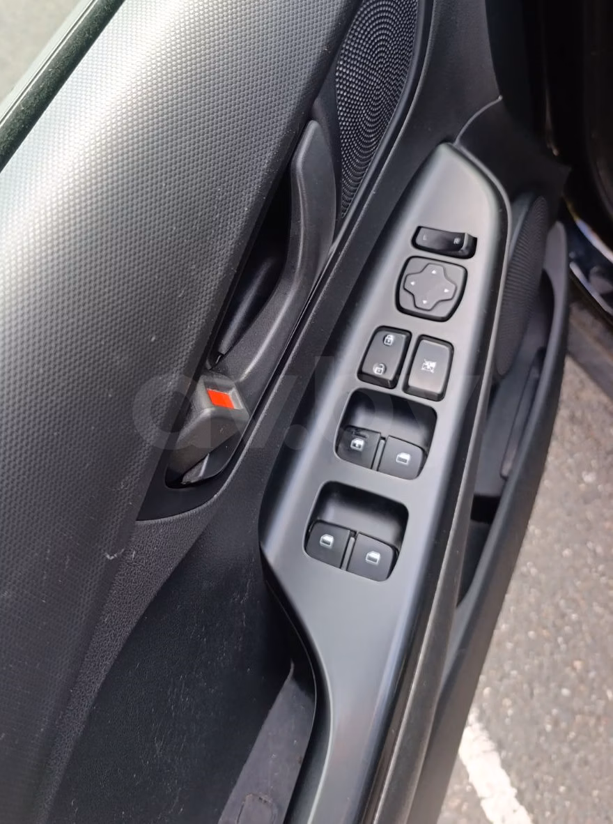 Hyundai Kona фото 8