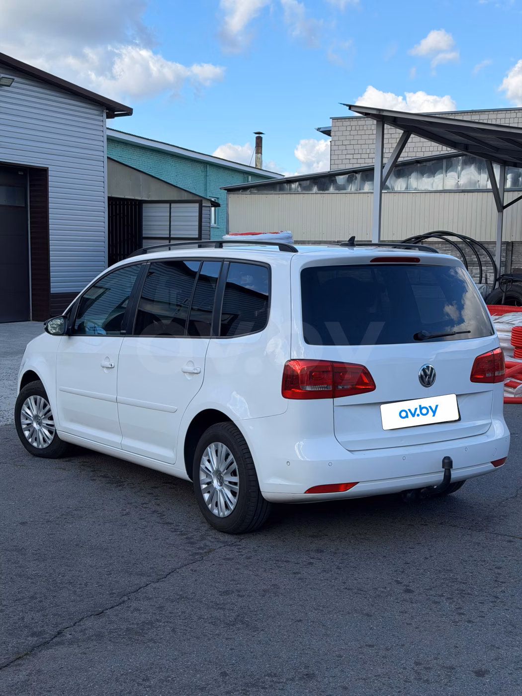Volkswagen Touran фото 2