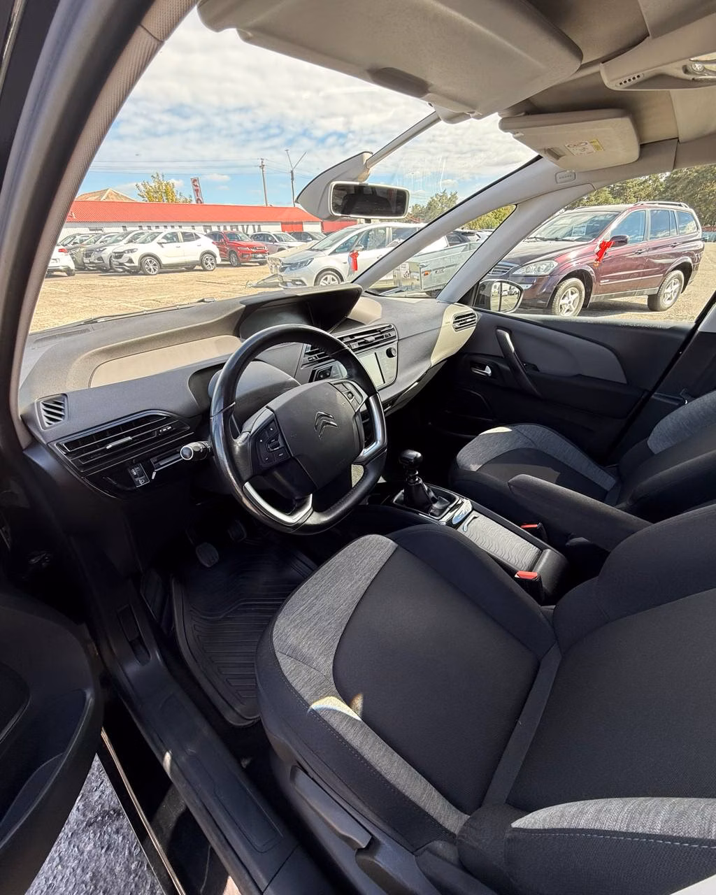 Citroen C4 Grand Spacetourer фото 11